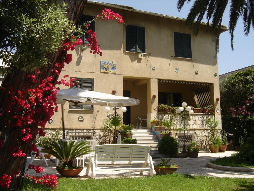 B&B Villa Fantasia Gaeta Exterior photo